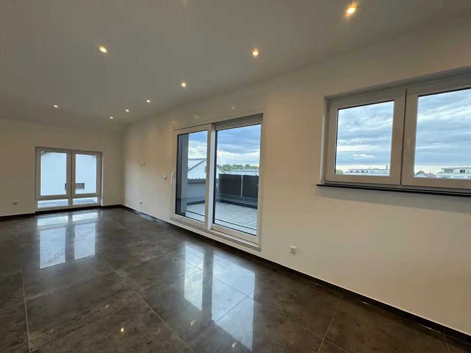 9 Zimmer Wohnung mit 235 m² in Aschaffenburg – Bild 3
