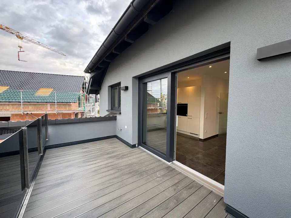 9 Zimmer Wohnung mit 235 m² in Aschaffenburg – Bild 5