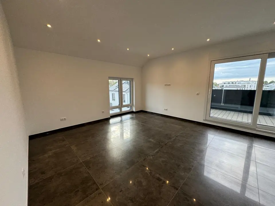 9 Zimmer Wohnung mit 235 m² in Aschaffenburg – Bild 8