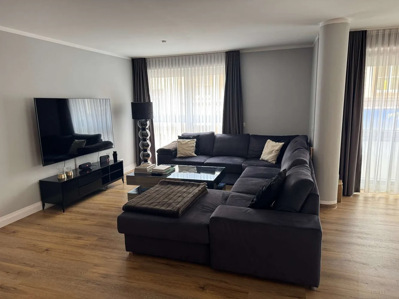 3 Zimmer Wohnung mit 169 m² in Düsseldorf – Bild 2