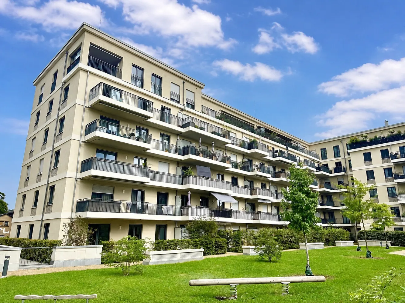 4 Zimmer Wohnung mit 109 m² in Dresden – Bild 1