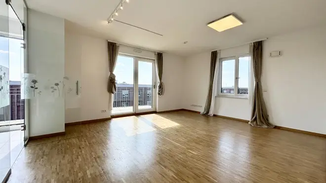 4 Zimmer Wohnung mit 109 m² in Dresden – Bild 8