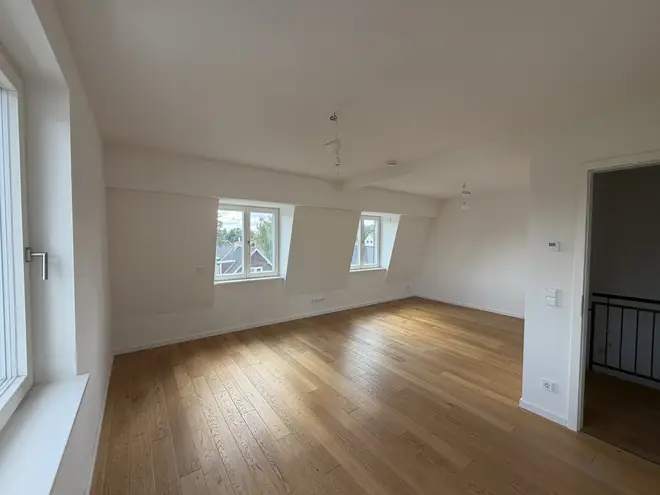 7 Zimmer Haus mit 240 m² in Berlin – Bild 9