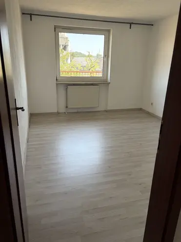 4 Zimmer Wohnung mit 100 m² in Saarbrücken – Bild 3