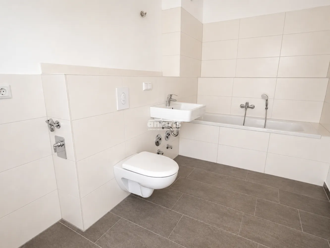 3 Zimmer Wohnung mit 83 m² in Erfurt – Bild 4