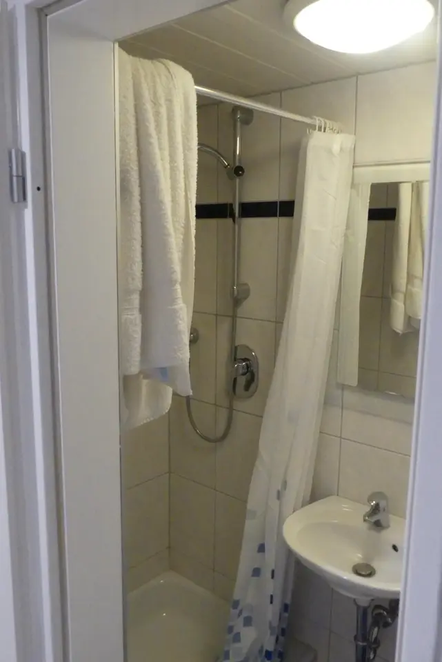 WG-Zimmer mit 44 m² in Bornheim – Bild 7