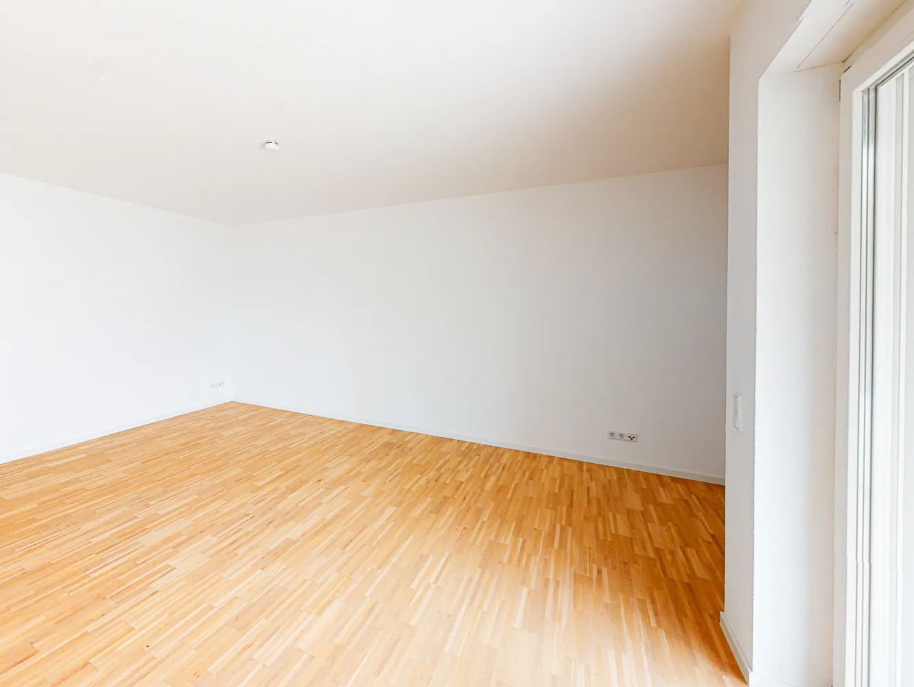 4 Zimmer Wohnung mit 97 m² in Erfurt – Bild 2