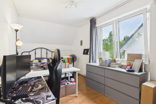 7 Zimmer Haus mit 221 m² in Düsseldorf – Bild 12