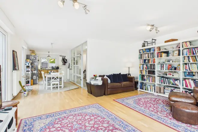 7 Zimmer Haus mit 221 m² in Düsseldorf – Bild 4