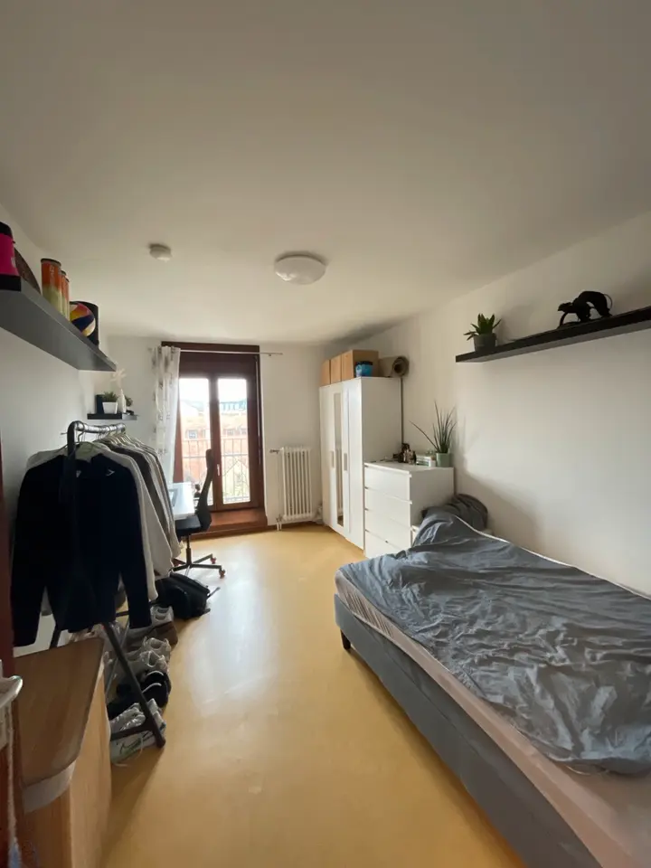 WG-Zimmer mit 120 m² in Karlsruhe – Bild 2