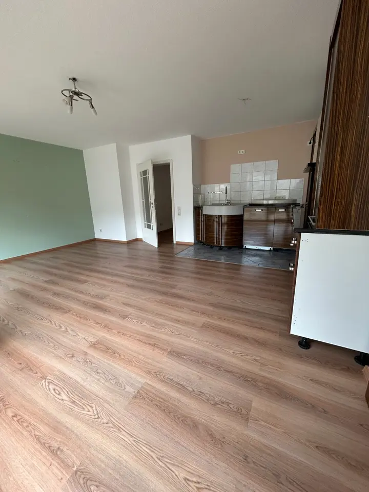 2 Zimmer Wohnung mit 60 m² in Bremerhaven – Bild 3