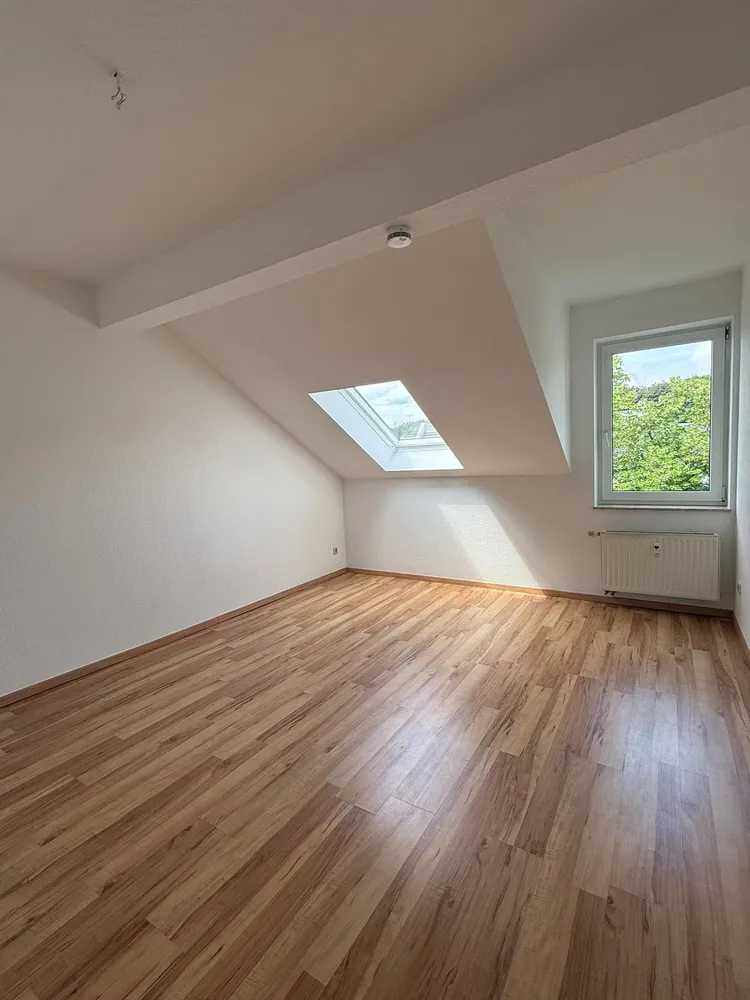 3 Zimmer Wohnung mit 94 m² in Gera – Bild 2