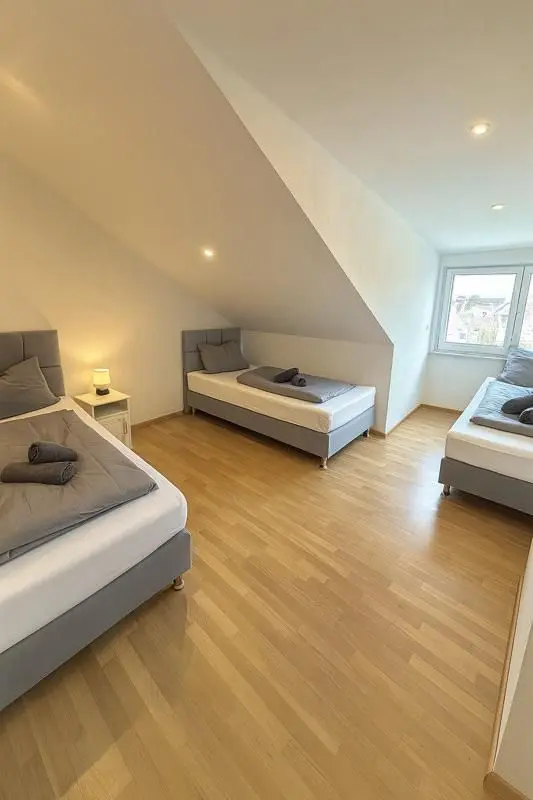 WG-Zimmer mit 60 m² in Ettlingen – Bild 1