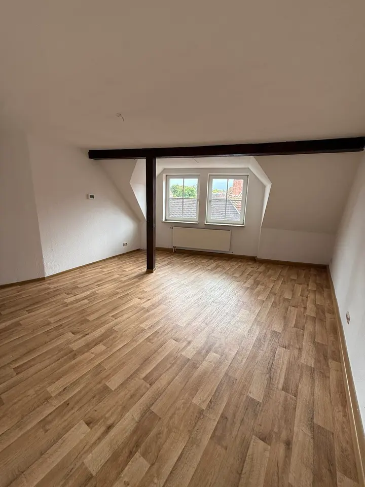 3 Zimmer Wohnung mit 94 m² in Sangerhausen – Bild 1