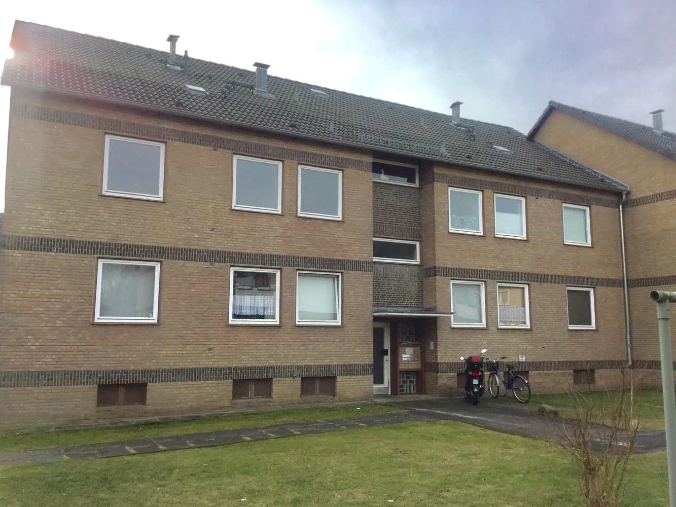 4 Zimmer Wohnung mit 92 m² in Garbsen – Bild 1