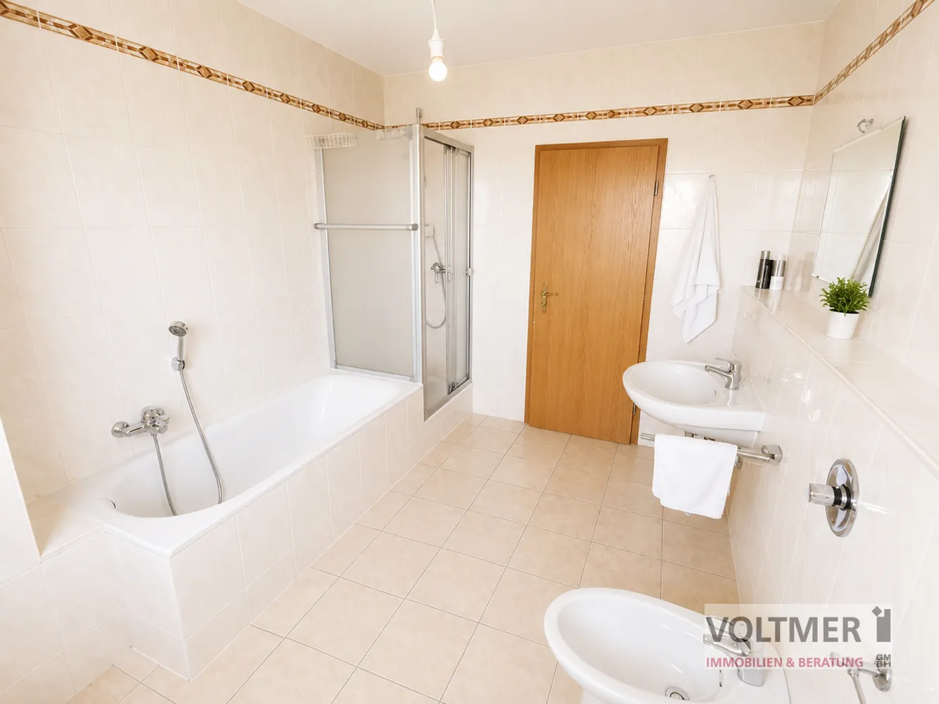 4 Zimmer Wohnung mit 120 m² in Neunkirchen – Bild 4