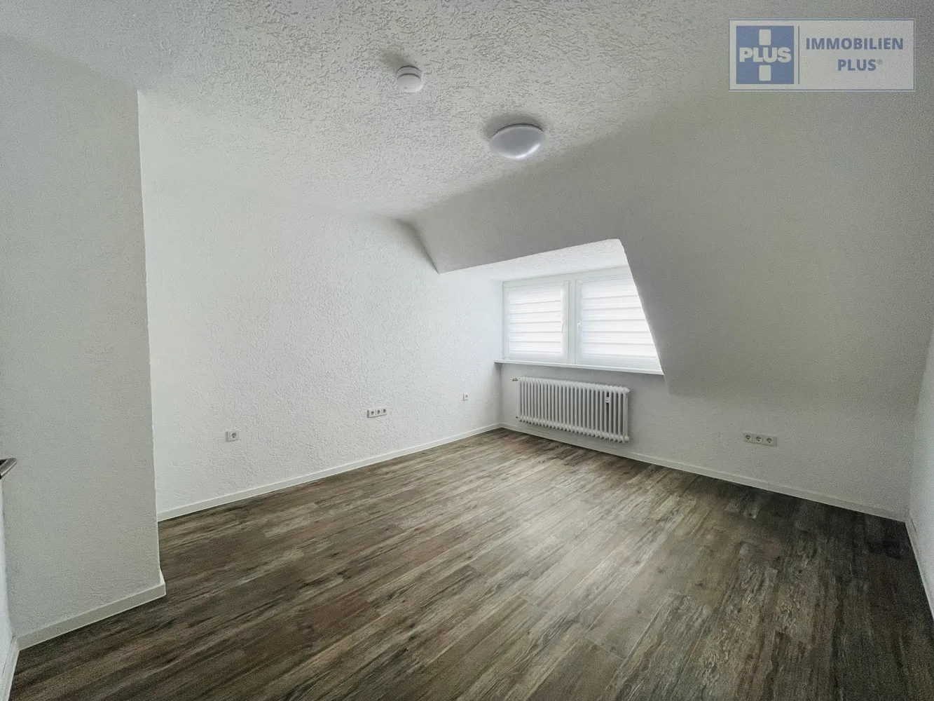 2 Zimmer Wohnung mit 60 m² in Homburg – Bild 2