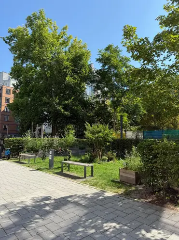 2 Zimmer Wohnung mit 75 m² in Berlin – Bild 11