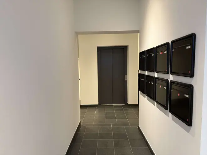 2 Zimmer Wohnung mit 81 m² in Hamburg – Bild 2
