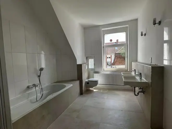 5 Zimmer Wohnung mit 119 m² in Hannover – Bild 3
