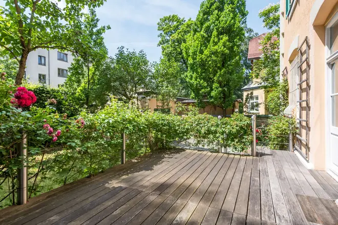 9 Zimmer Haus mit 389 m² in München – Bild 4
