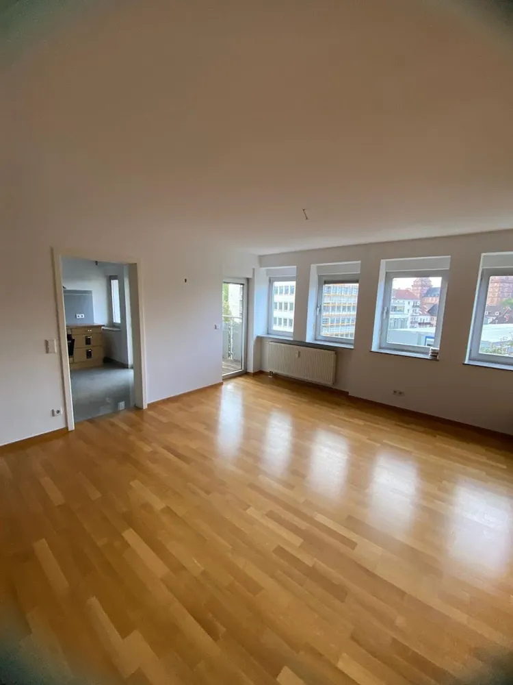 4 Zimmer Wohnung mit 148 m² in Aschaffenburg – Bild 4