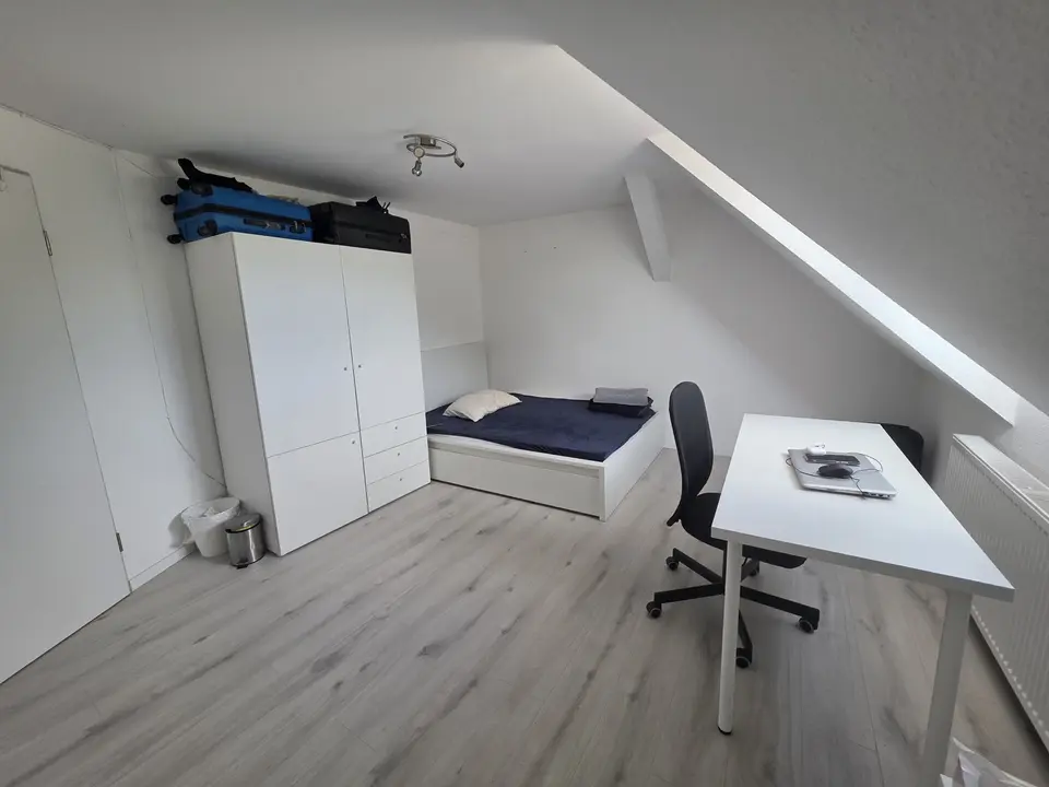 WG-Zimmer mit 118 m² in Detmold – Bild 1