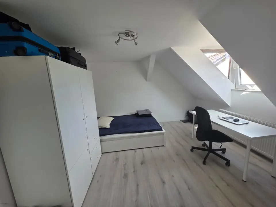 WG-Zimmer mit 118 m² in Detmold – Bild 2