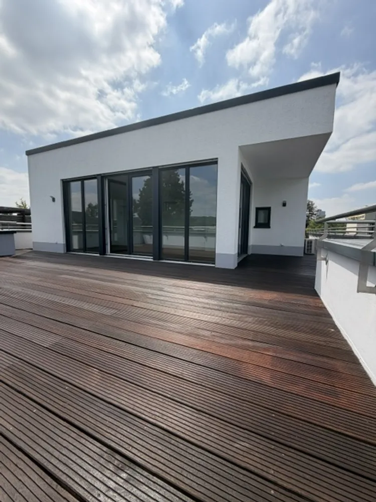 4 Zimmer Wohnung mit 156 m² in Bonn – Bild 1
