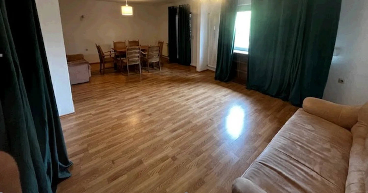 4 Zimmer Wohnung mit 100 m² in Saarbrücken – Bild 1