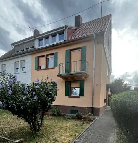 4 Zimmer Wohnung mit 100 m² in Saarbrücken – Bild 3