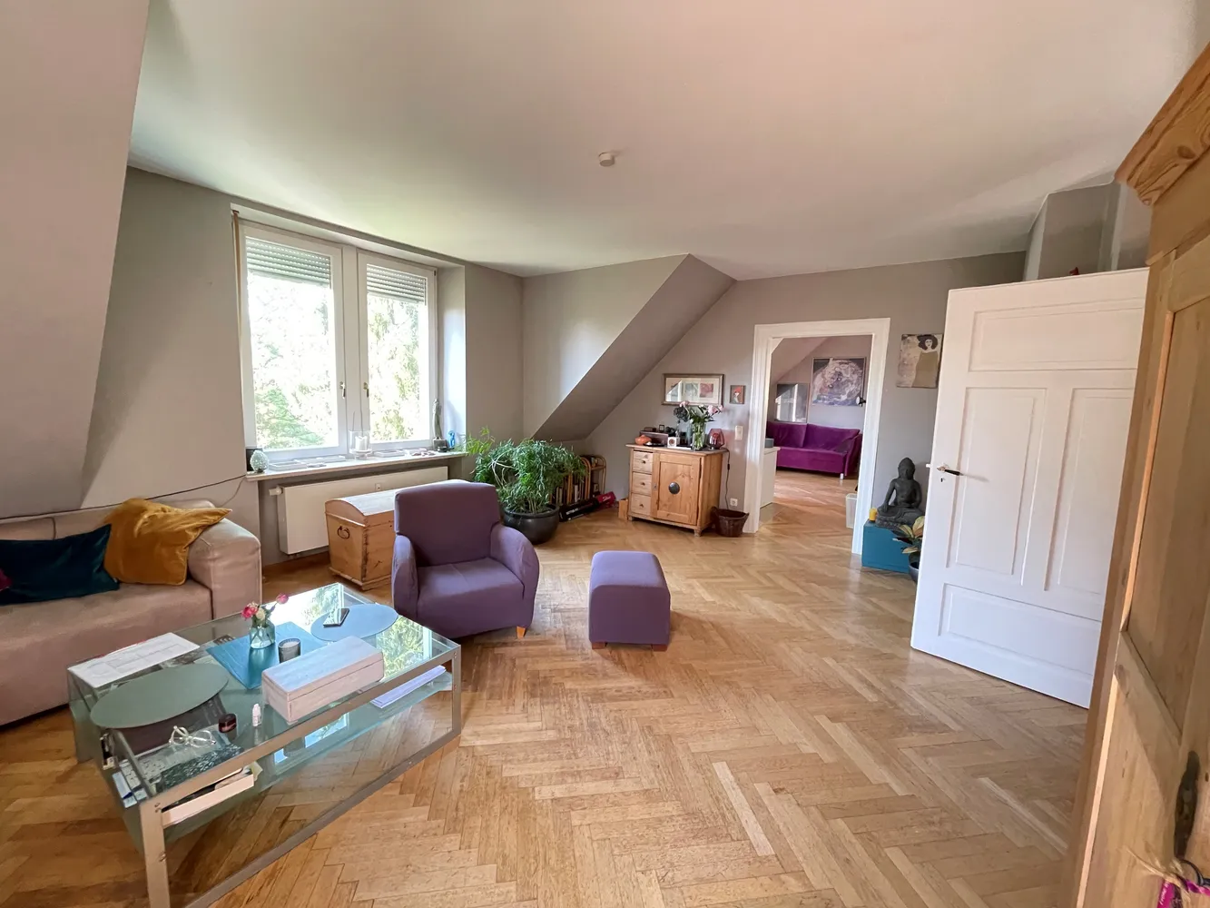 4 Zimmer Wohnung mit 105 m² in Erlangen – Bild 2