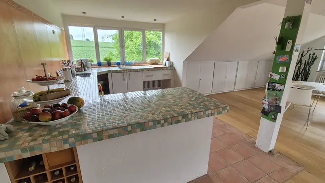 4 Zimmer Wohnung mit 95 m² in Freiburg im Breisgau – Bild 2