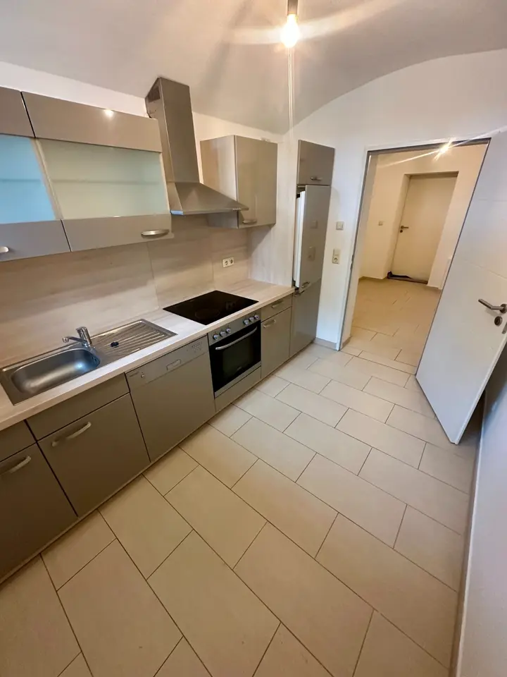 2 Zimmer Wohnung mit 70 m² in Schwerin – Bild 3