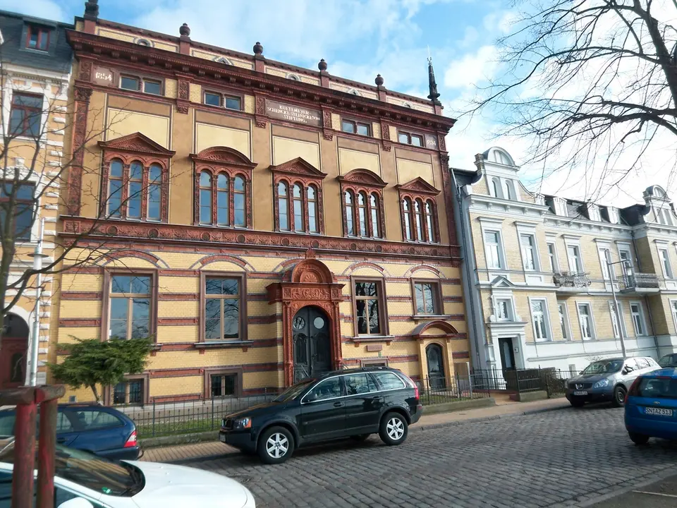 2 Zimmer Wohnung mit 70 m² in Schwerin – Bild 4