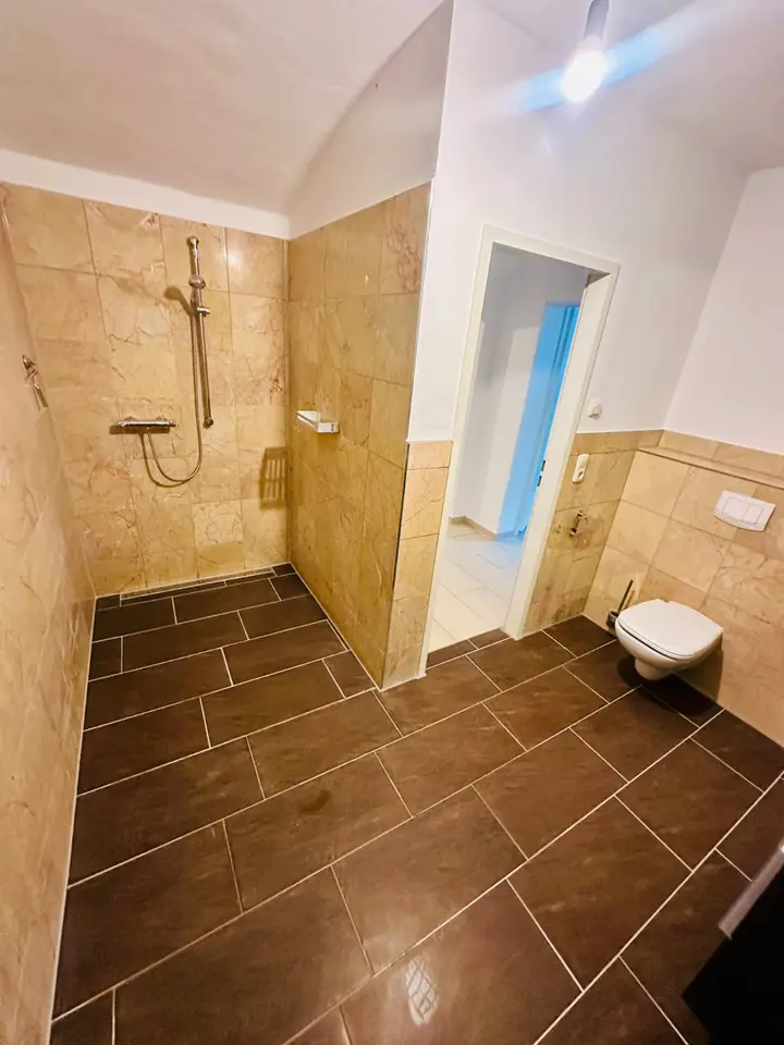 2 Zimmer Wohnung mit 70 m² in Schwerin – Bild 9
