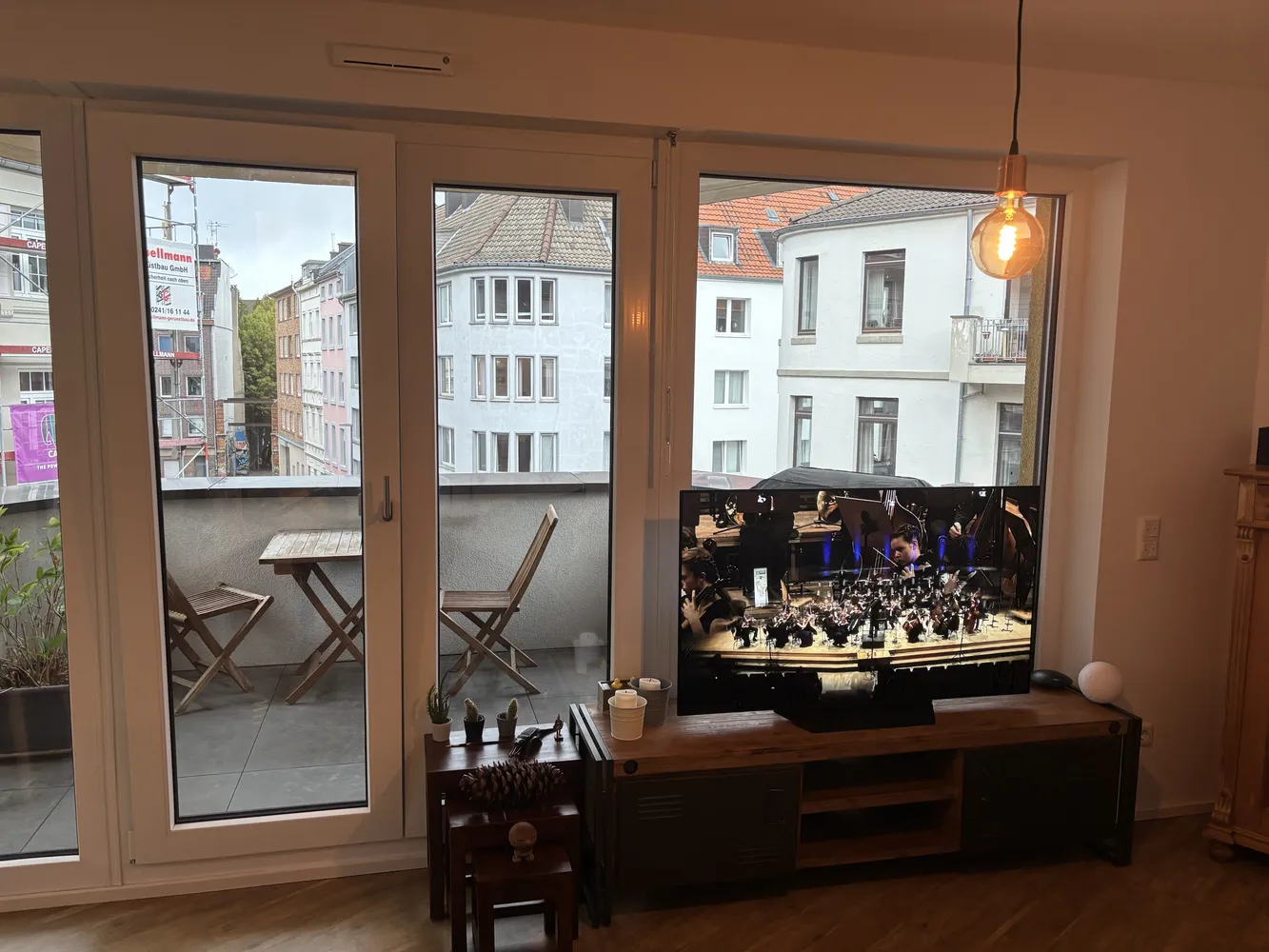 2 Zimmer Wohnung mit 70 m² in Aachen – Bild 1