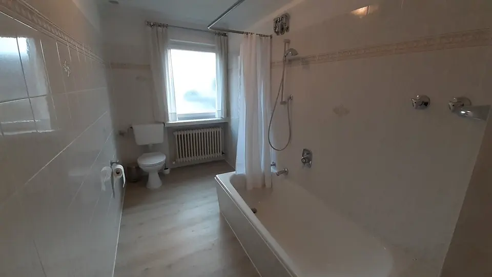 2 Zimmer Wohnung mit 115 m² in Bremen – Bild 5