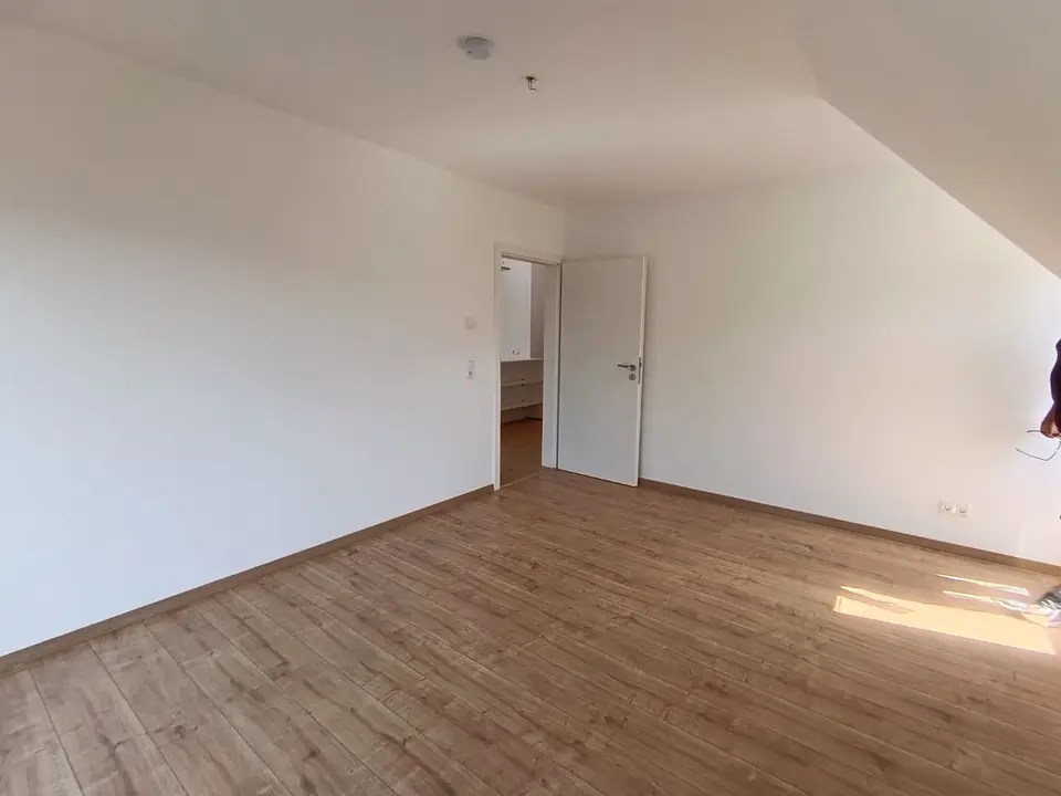 4 Zimmer Wohnung mit 100 m² in Marburg – Bild 2