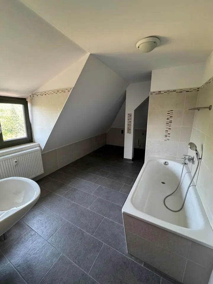 5 Zimmer Wohnung mit 110 m² in Regensburg – Bild 5