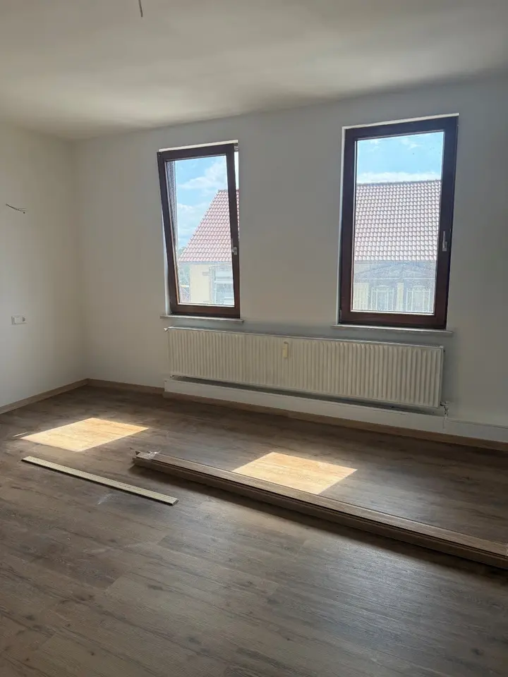 4 Zimmer Wohnung mit 138 m² in Neubrandenburg – Bild 1