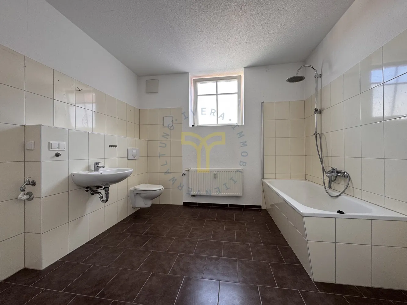 2 Zimmer Wohnung mit 75 m² in Magdeburg – Bild 5