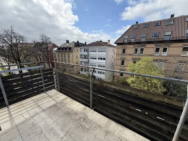 4 Zimmer Wohnung mit 96 m² in Stuttgart – Bild 1