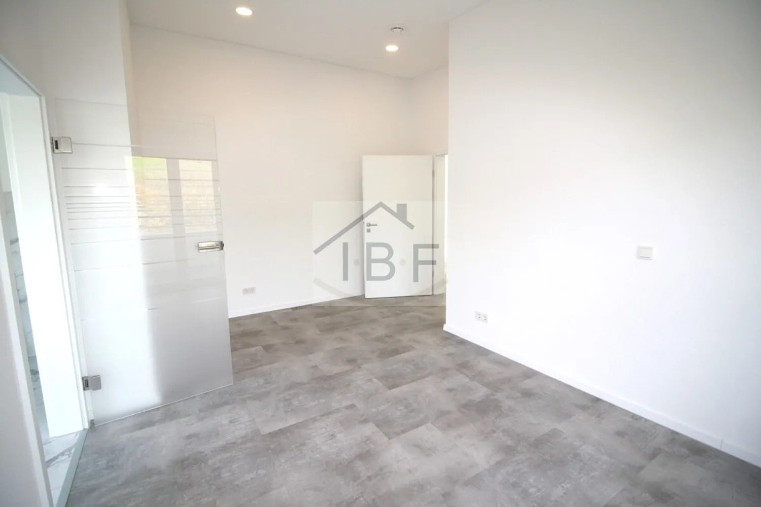 4 Zimmer Wohnung mit 150 m² in Siegen – Bild 11