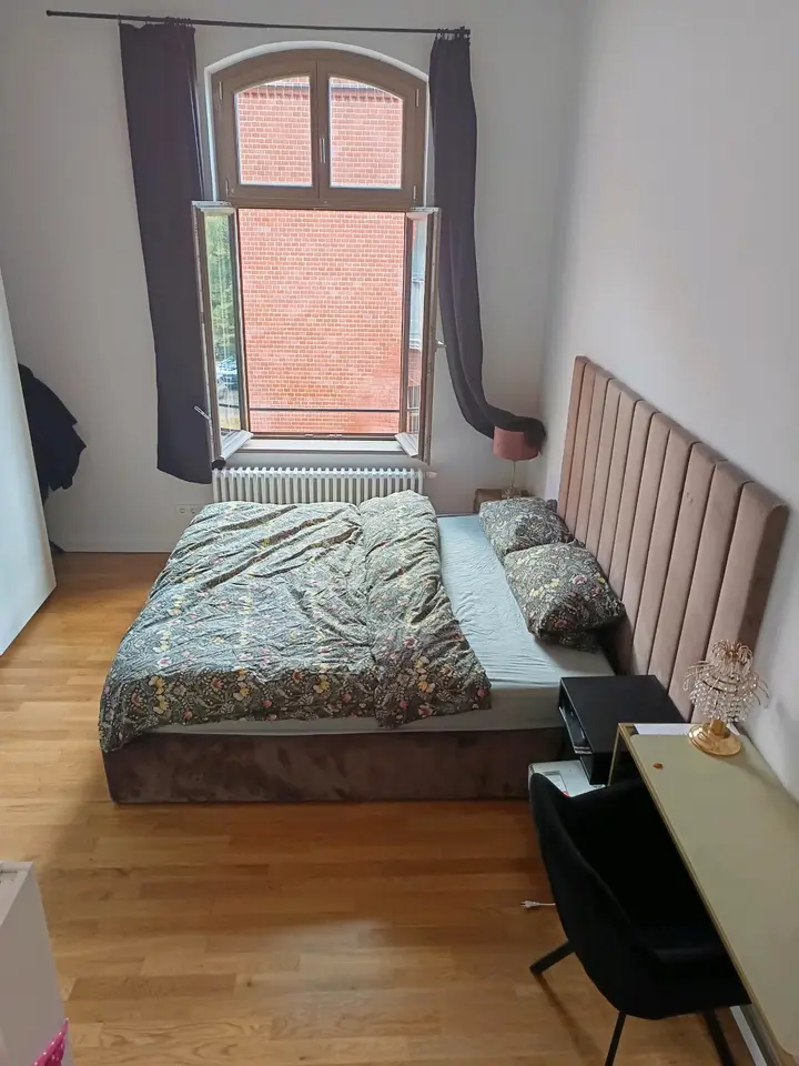 20 Zimmer Wohnung mit 84 m² in Potsdam – Bild 2
