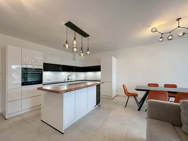 4 Zimmer Wohnung mit 99 m² in Köln – Bild 2