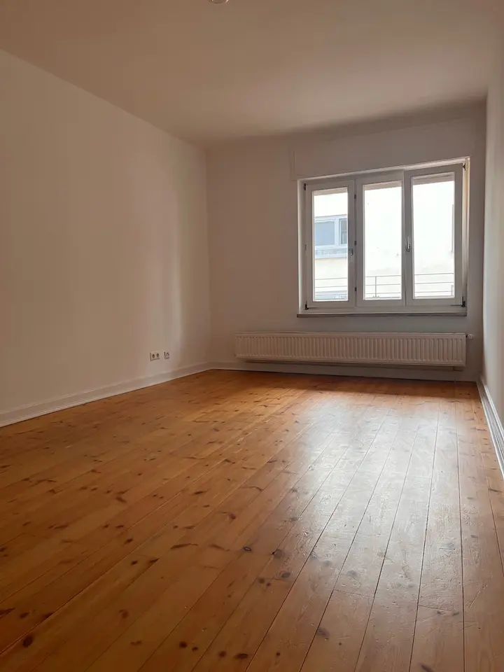 4 Zimmer Wohnung mit 95 m² in Oberursel – Bild 2