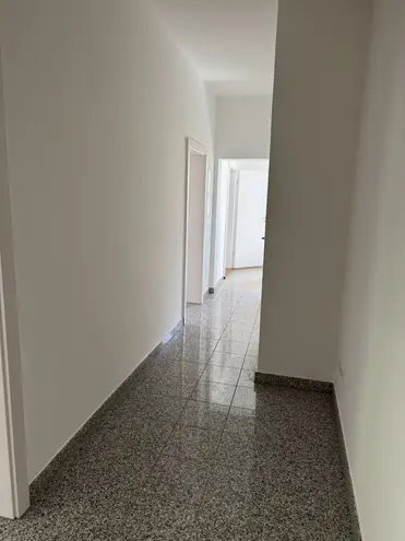 2 Zimmer Wohnung mit 58 m² in Karlsruhe – Bild 2