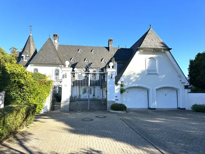 13 Zimmer Haus mit 680 m² in Hannover – Bild 2