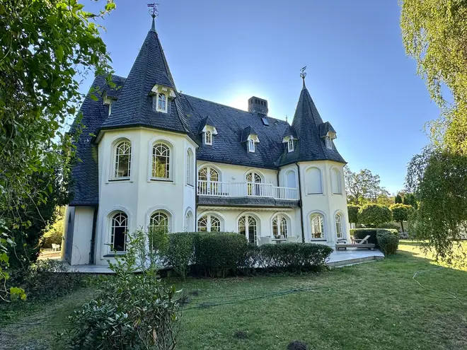 13 Zimmer Haus mit 680 m² in Hannover – Bild 3